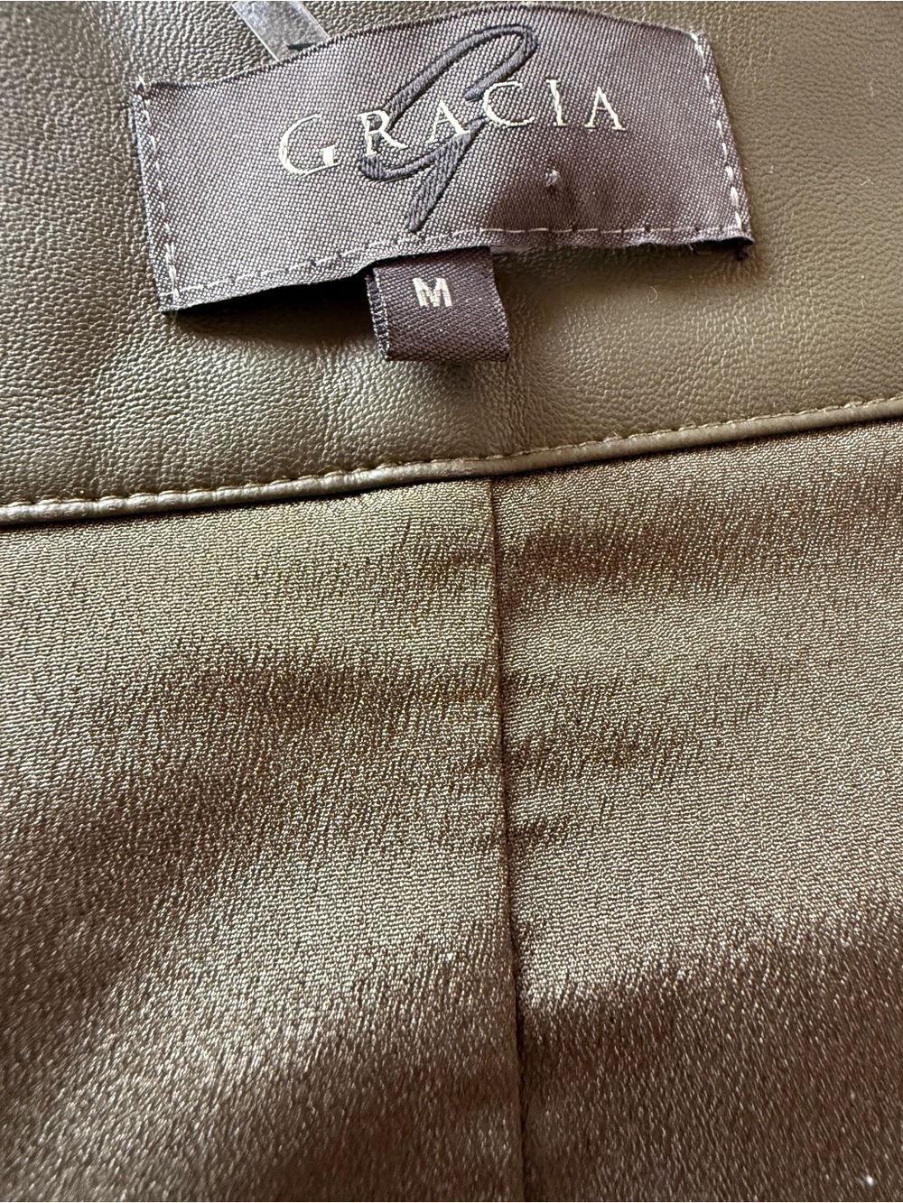 Gracia Olive Green Pencil Skirt — Luxe Lining, Tulip Slit, Sz M - Picture 3 of 3